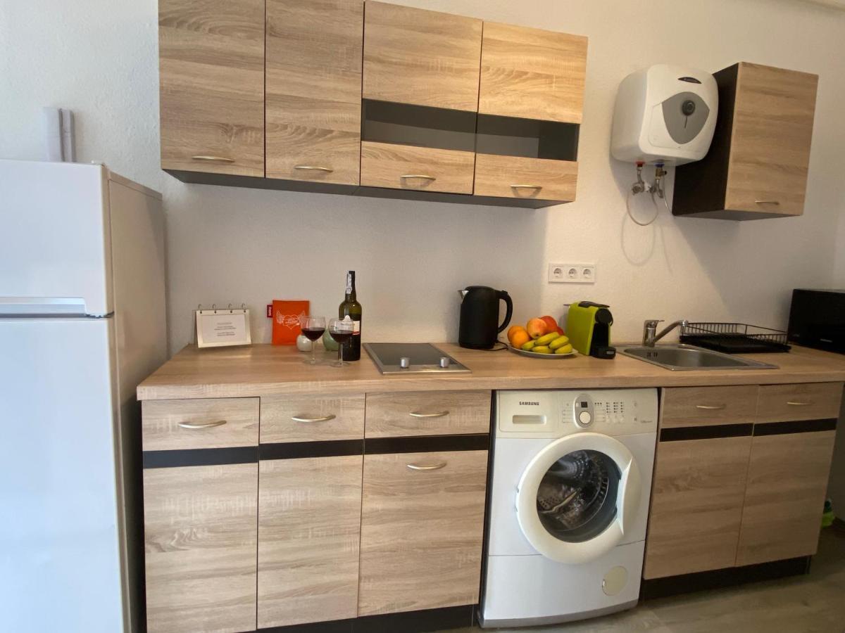 Apartman B20 *