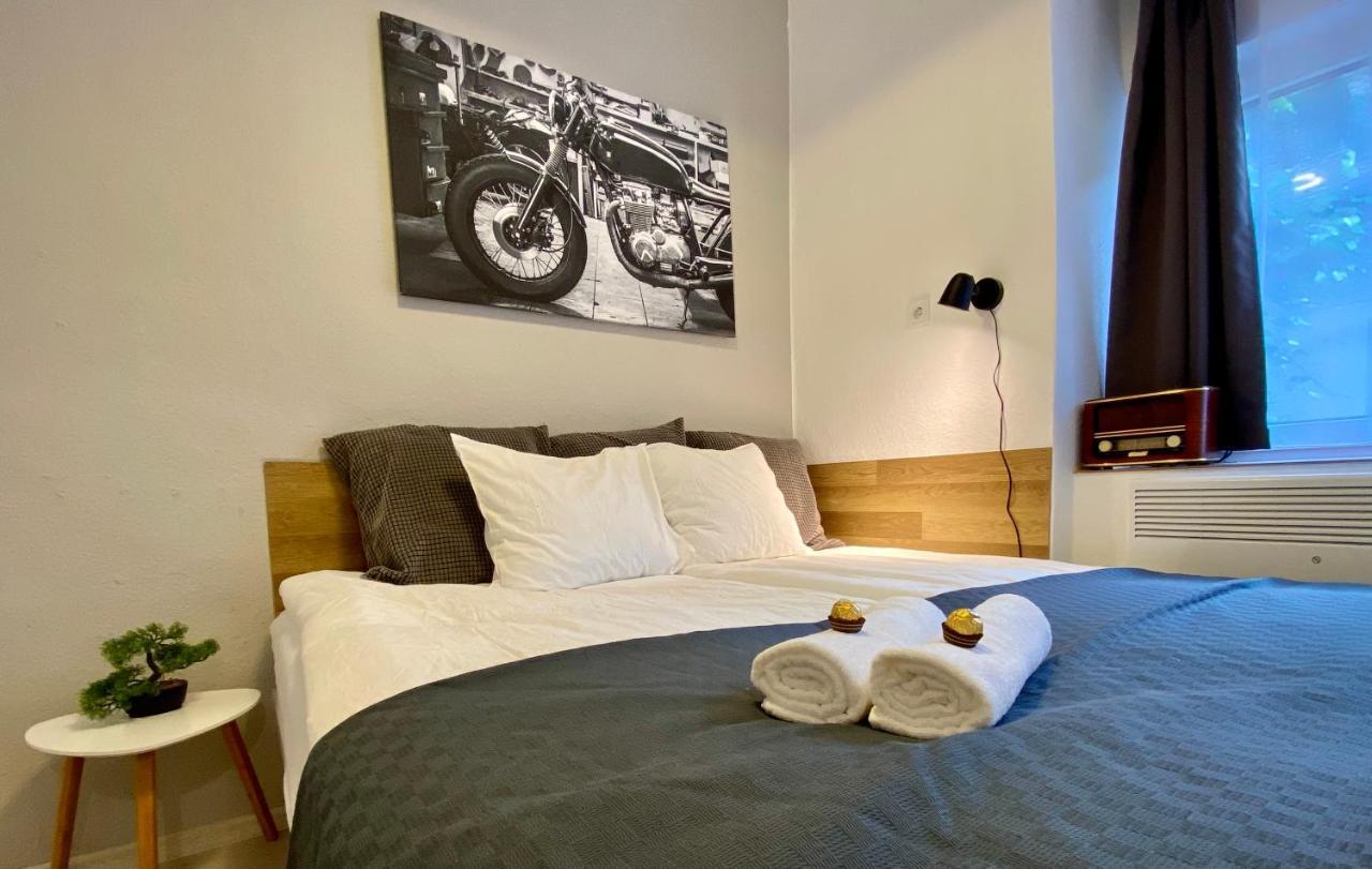 Apartman B20 *